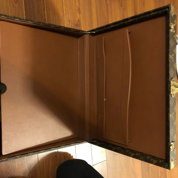 Louis Vuitton Monogram Presidential Briefcase - Picture 8 of 8